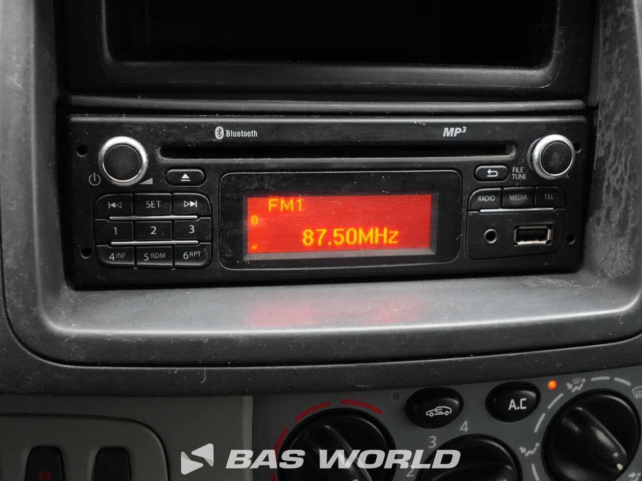 Other : Opel Vivaro 115PK شاحنة خفيفة بصندوق مغلق