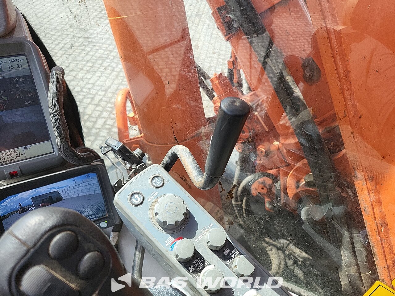 Other : Hitachi ZX140W -5B Wheeled excavator
