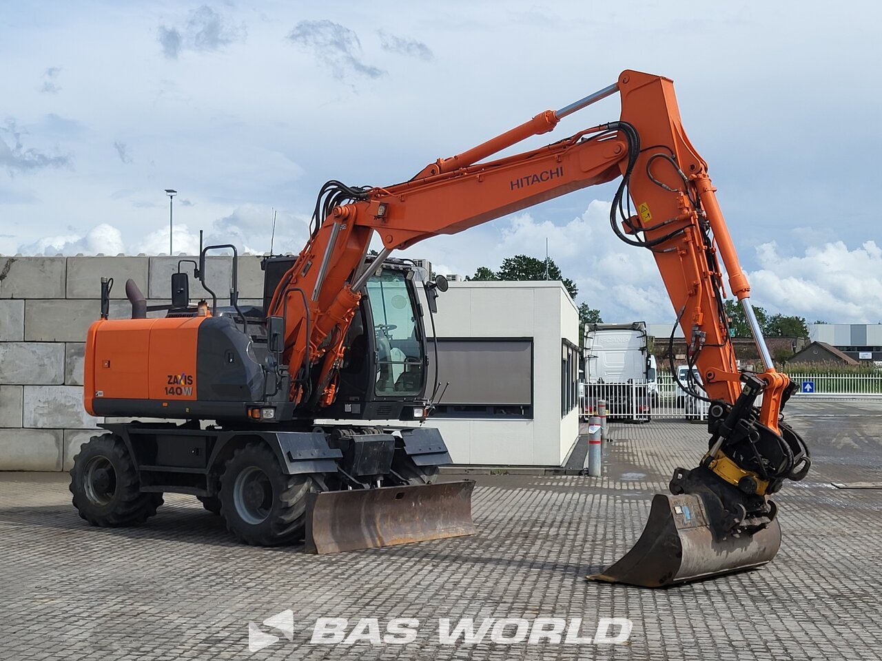Other : Hitachi ZX140W -5B Wheeled excavator