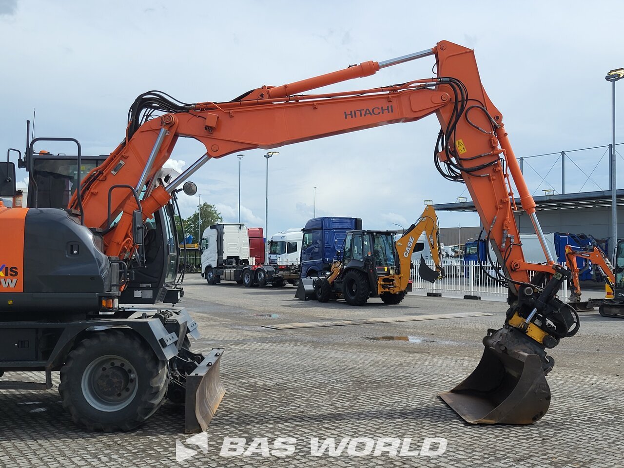 Other : Hitachi ZX140W -5B Wheeled excavator