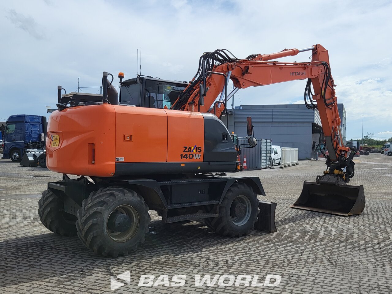 Other : Hitachi ZX140W -5B Wheeled excavator