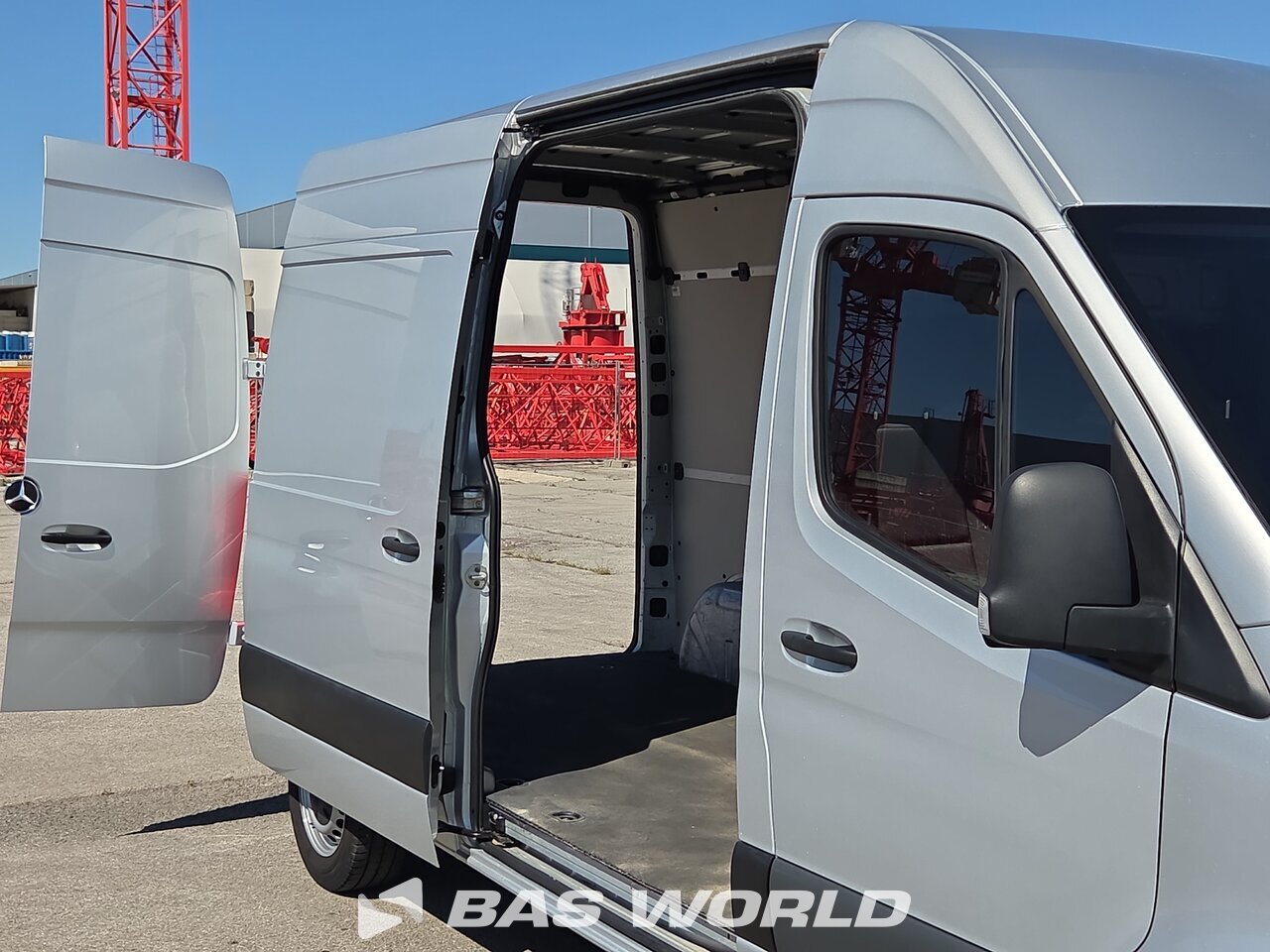 Other : Mercedes Sprinter 215 CDI закрыто