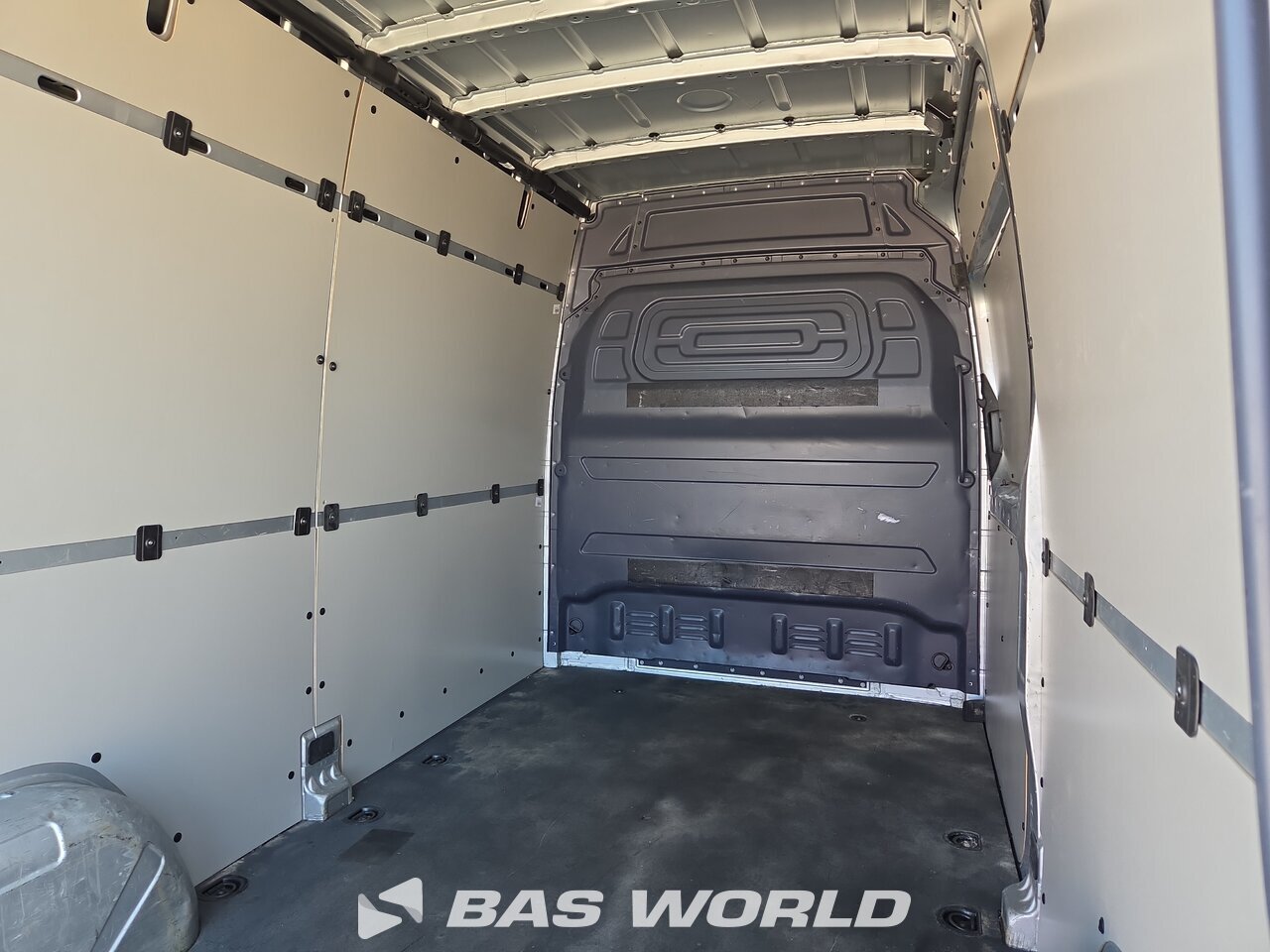 Other : Mercedes Sprinter 215 CDI закрыто