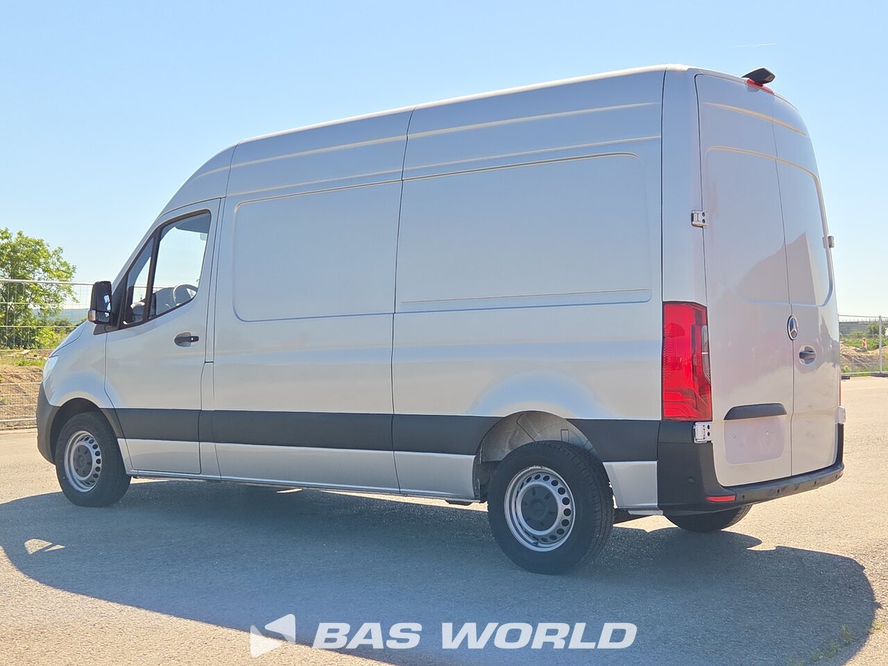 Other : Mercedes Sprinter 215 CDI закрыто