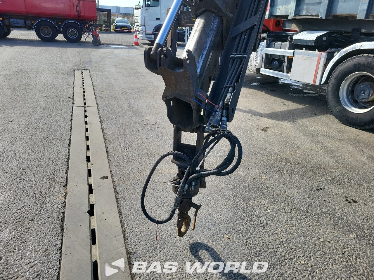 Other : Iveco EuroTrakker 410pk camión con gancho elevador