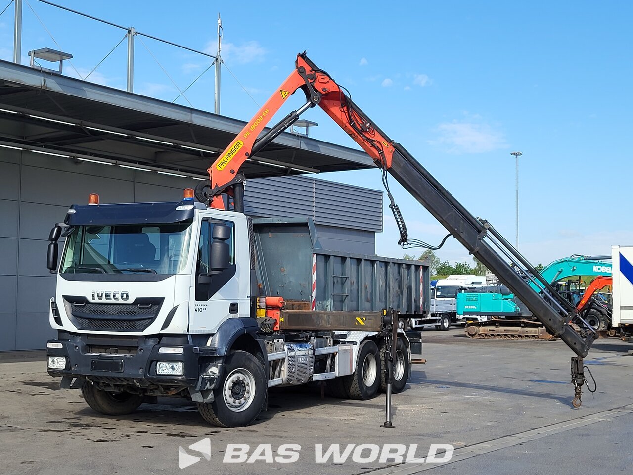 Other : Iveco EuroTrakker 410pk camión con gancho elevador
