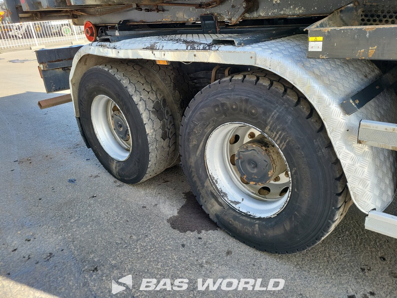 Other : Iveco EuroTrakker 410pk camión con gancho elevador