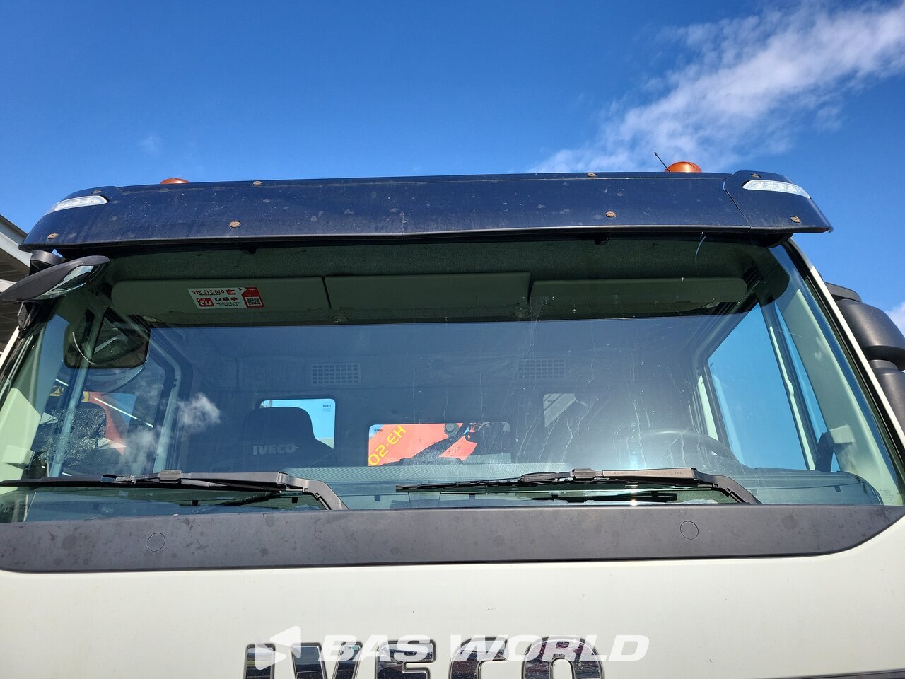 Other : Iveco EuroTrakker 410pk camión con gancho elevador