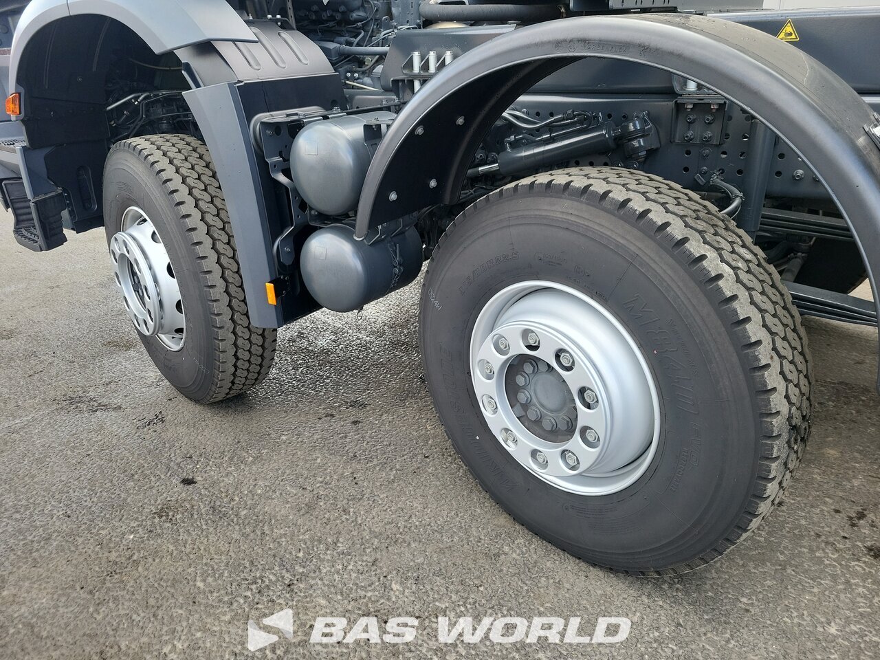 Other : Mercedes Arocs 4245 Camión Volquete