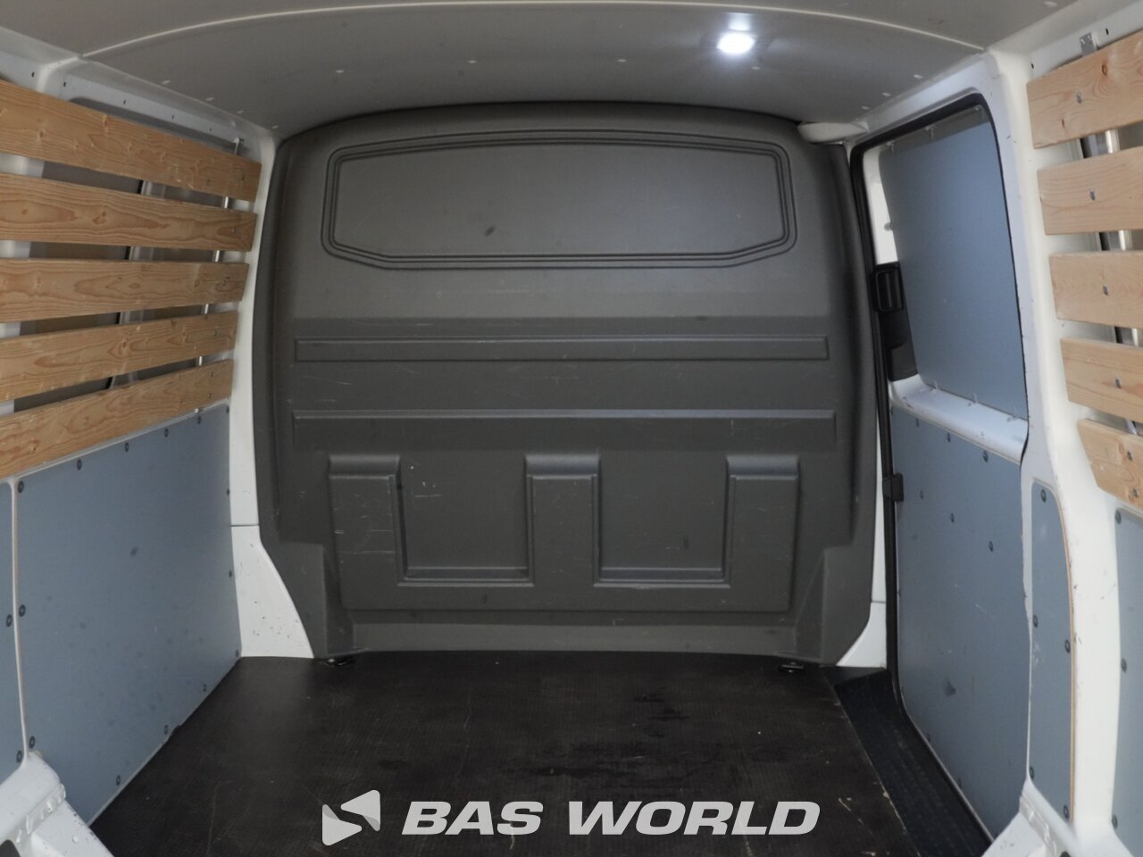 Other : Volkswagen Transporter 110pk Duba închisă