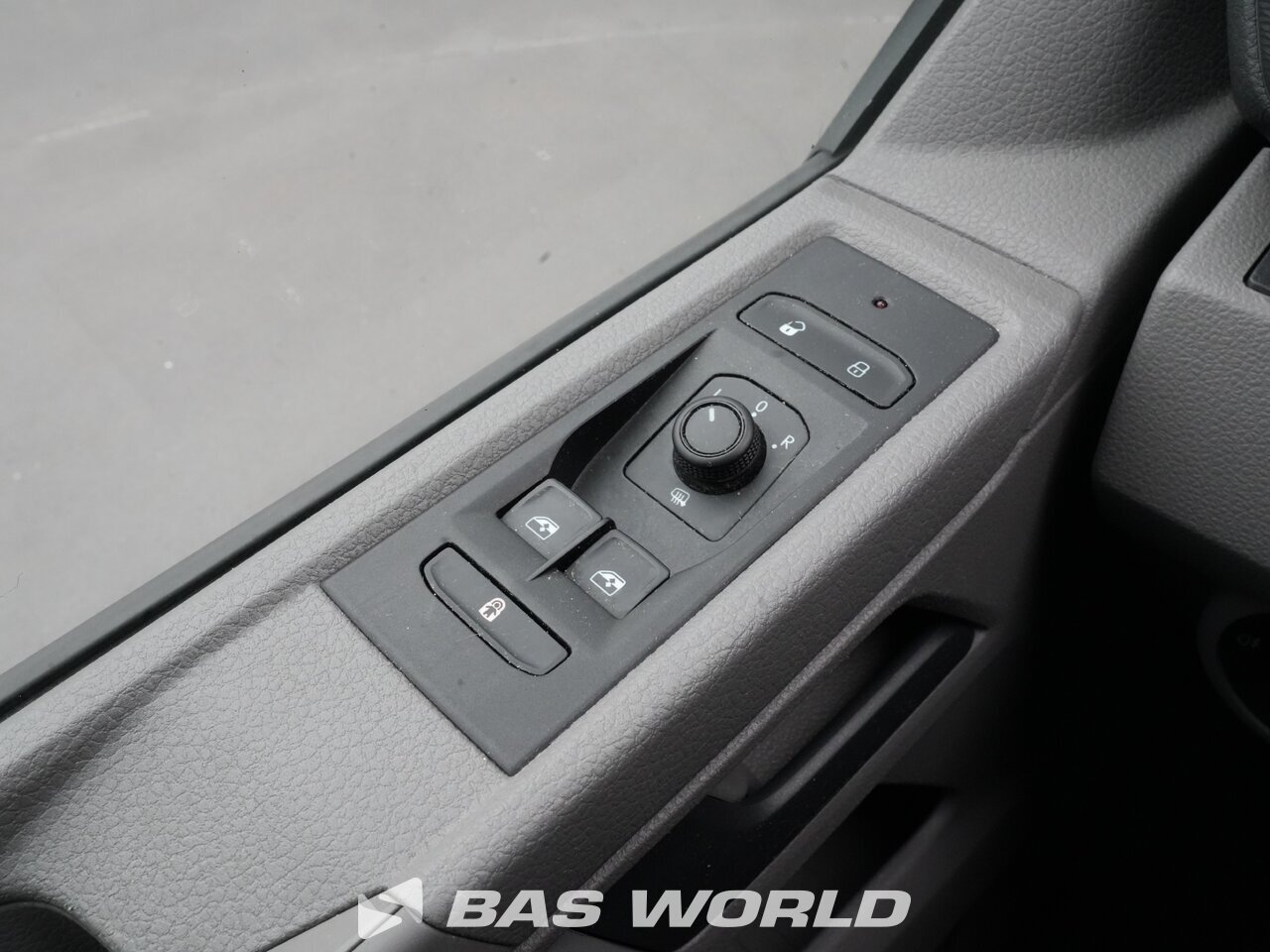 Other : Volkswagen Transporter 110pk Duba închisă