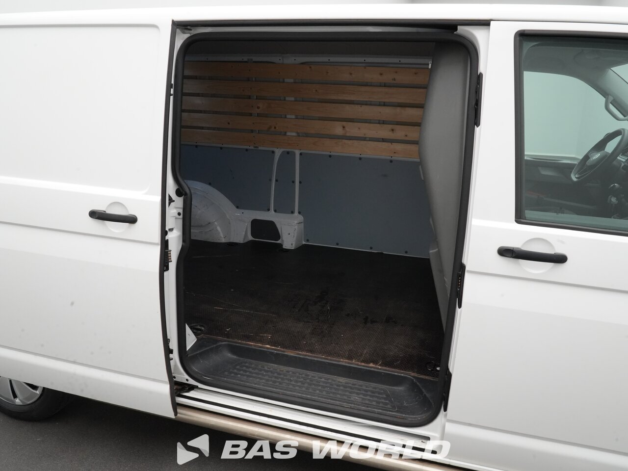 Other : Volkswagen Transporter 110pk Duba închisă
