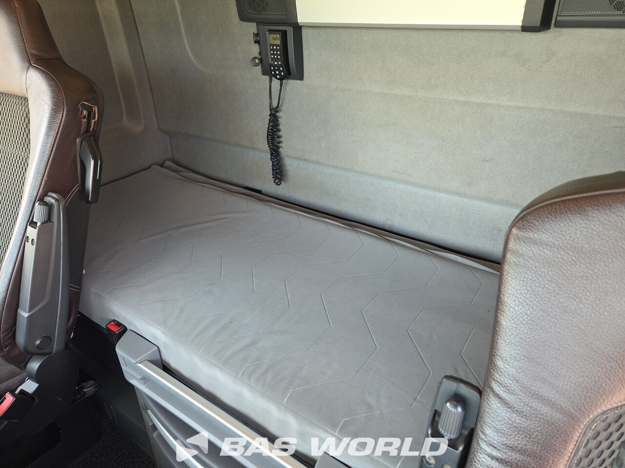 Other : Renault T 520 Vetopöytäauto