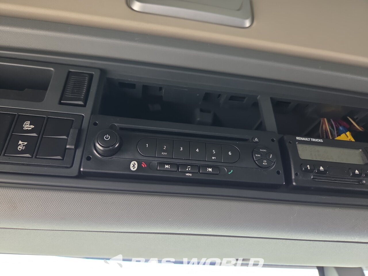 Other : Renault T 520 Vetopöytäauto