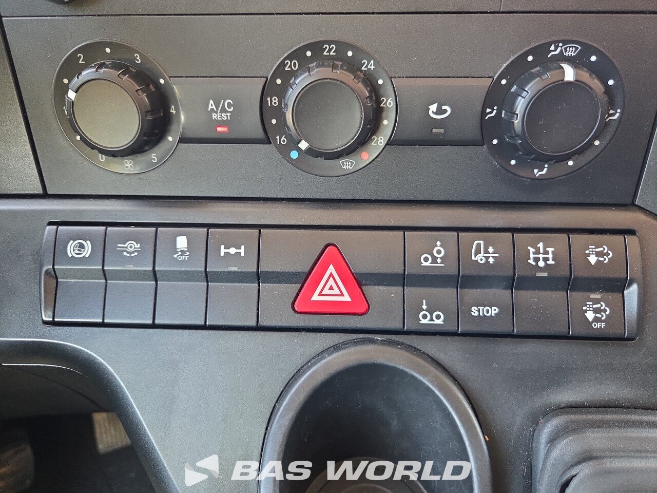 Other : Mercedes Antos 2545 Lastbil med kroklyft