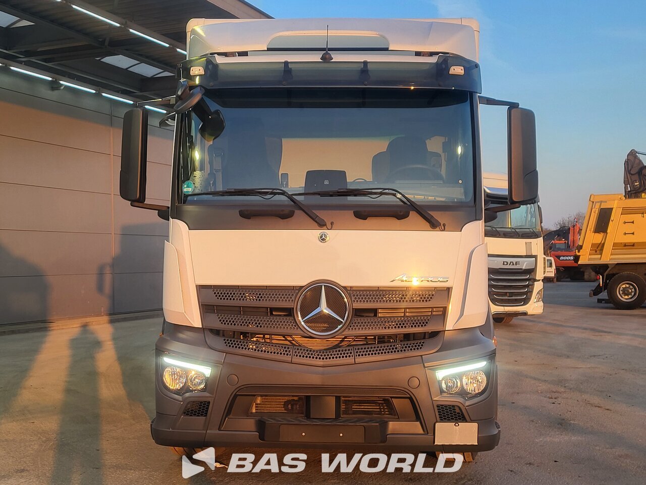 Other : Mercedes Actros 2532 شاحنة الجسم الصندوقي