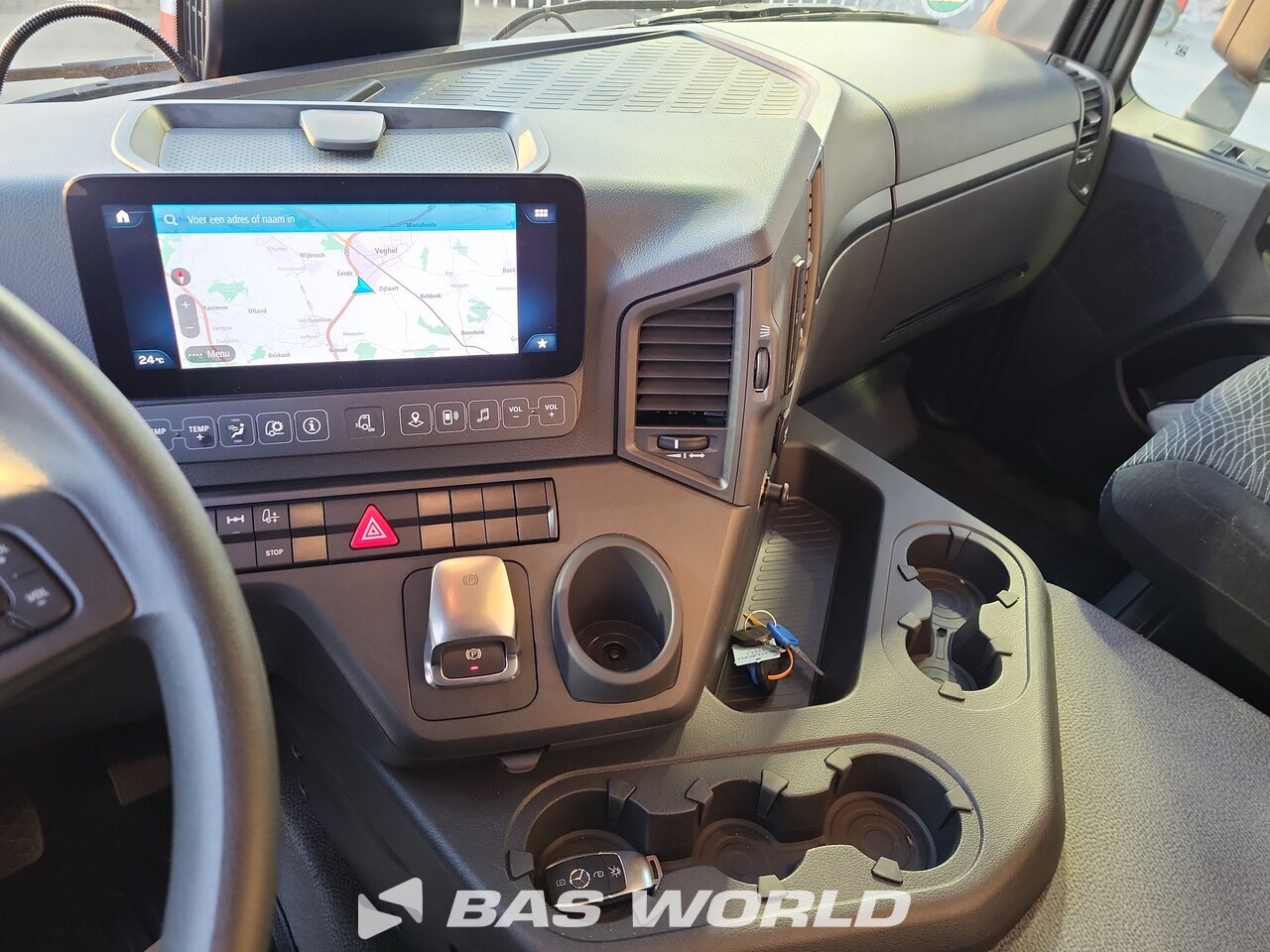 Other : Mercedes Actros 2532 شاحنة الجسم الصندوقي