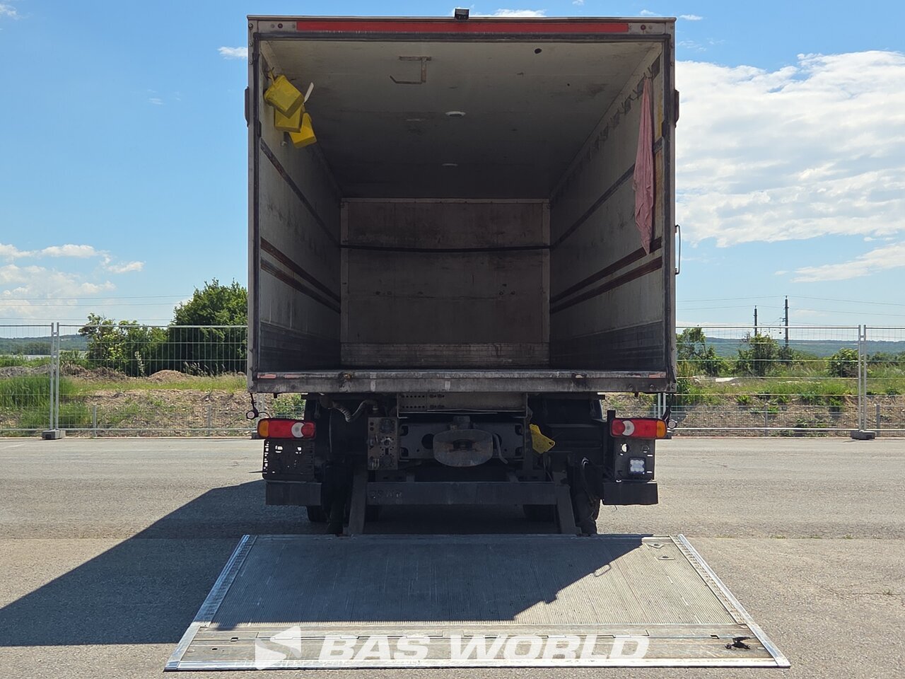 Other : DAF LF 250 Containere pentru furgonetă