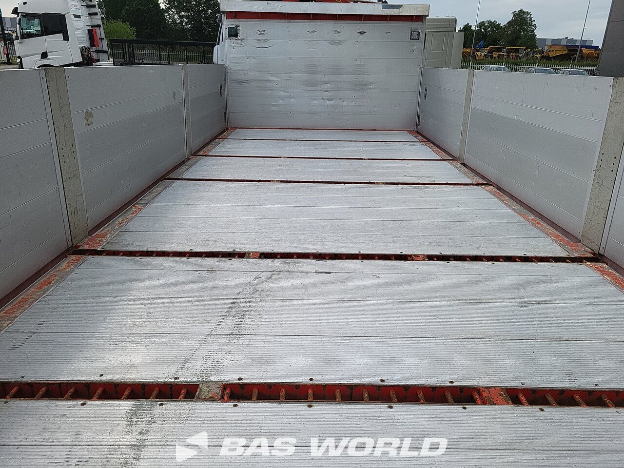 Other : Volvo FL 250 Flatbed trucks