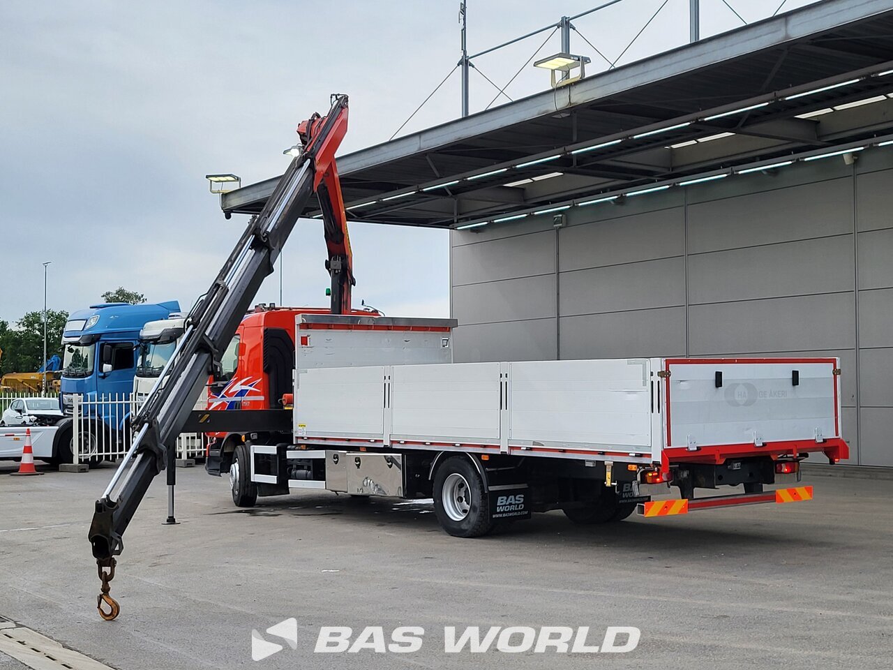 Other : Volvo FL 250 Flatbed trucks