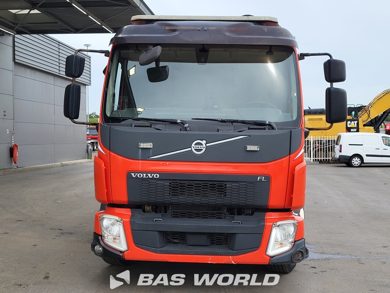 Other : Volvo FL 250 Flatbed trucks