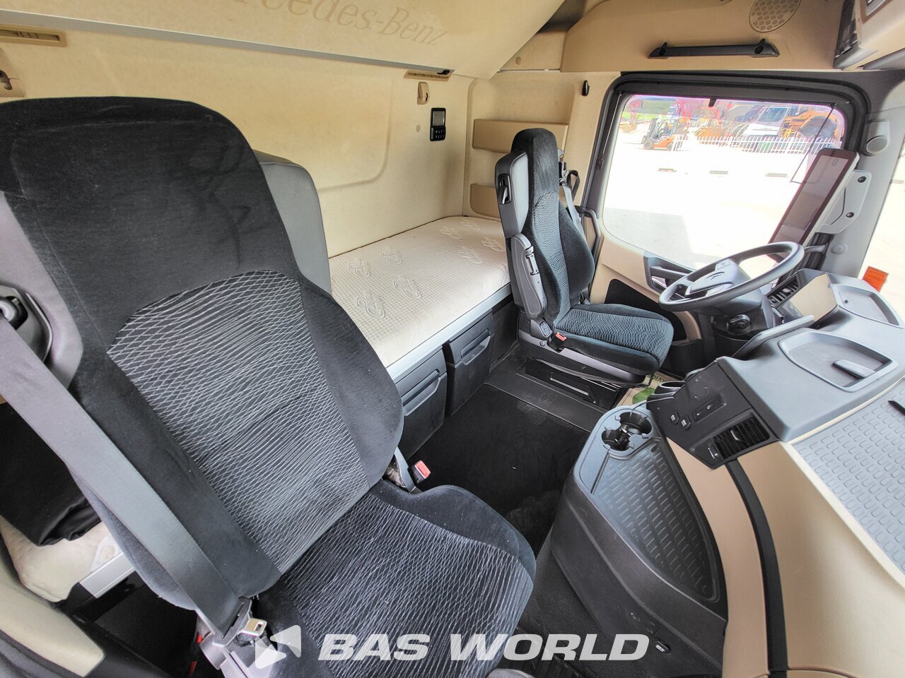 Other : Mercedes Actros 1846 Влекач