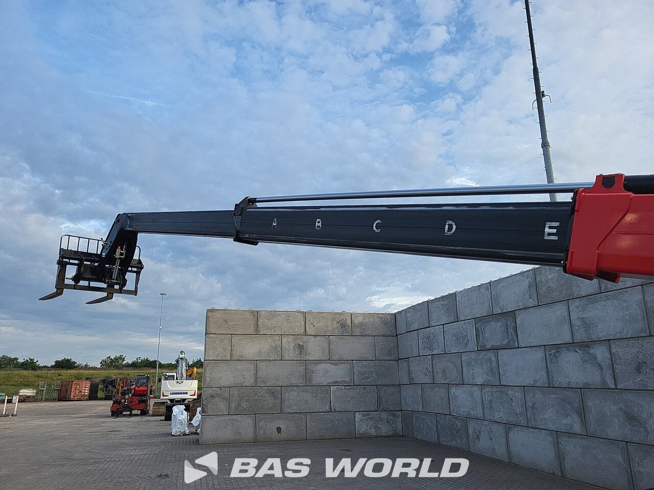 Other : Manitou MT1335 H رافعة تلسكوبية