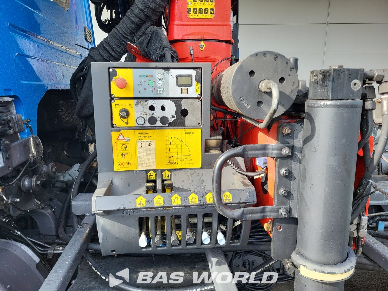 Other : Scania P360 hooklift truck