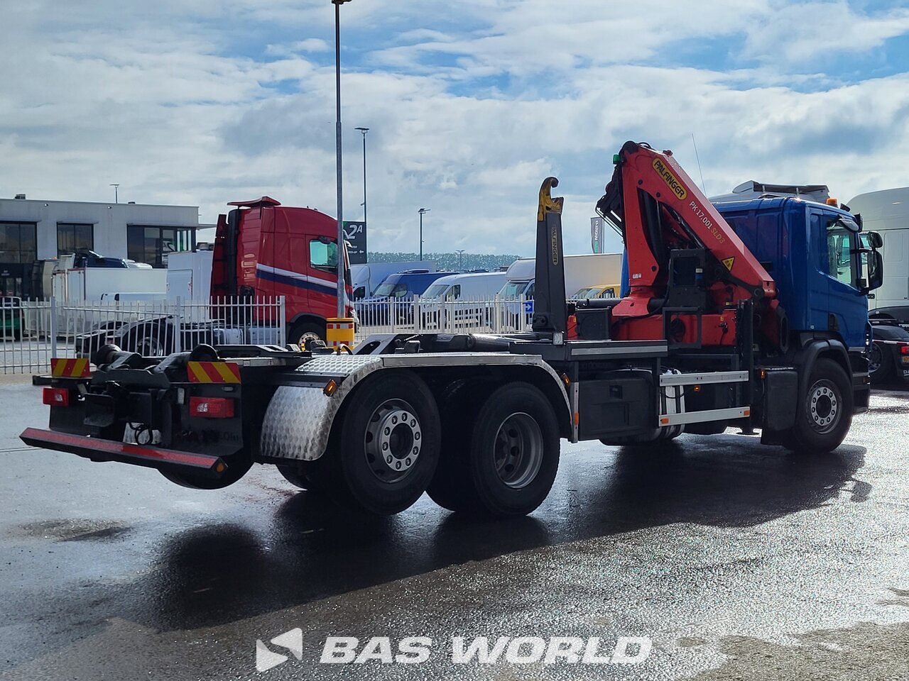 Other : Scania P360 hooklift truck
