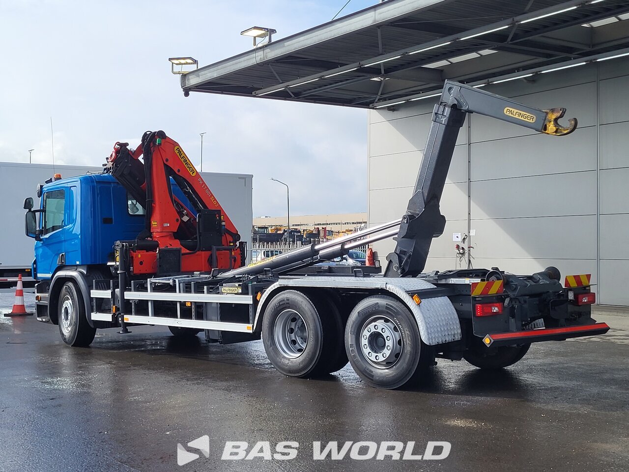 Other : Scania P360 hooklift truck