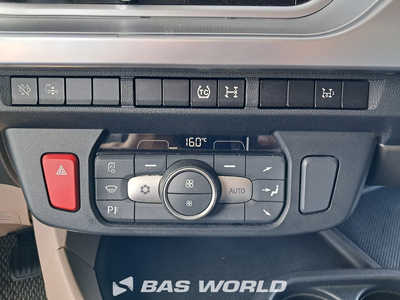 Other : DAF XG 480 Vetopöytäauto