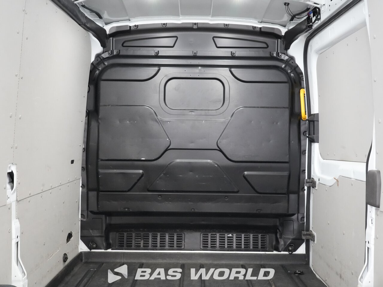 Other : Ford Transit 130pk Furgão