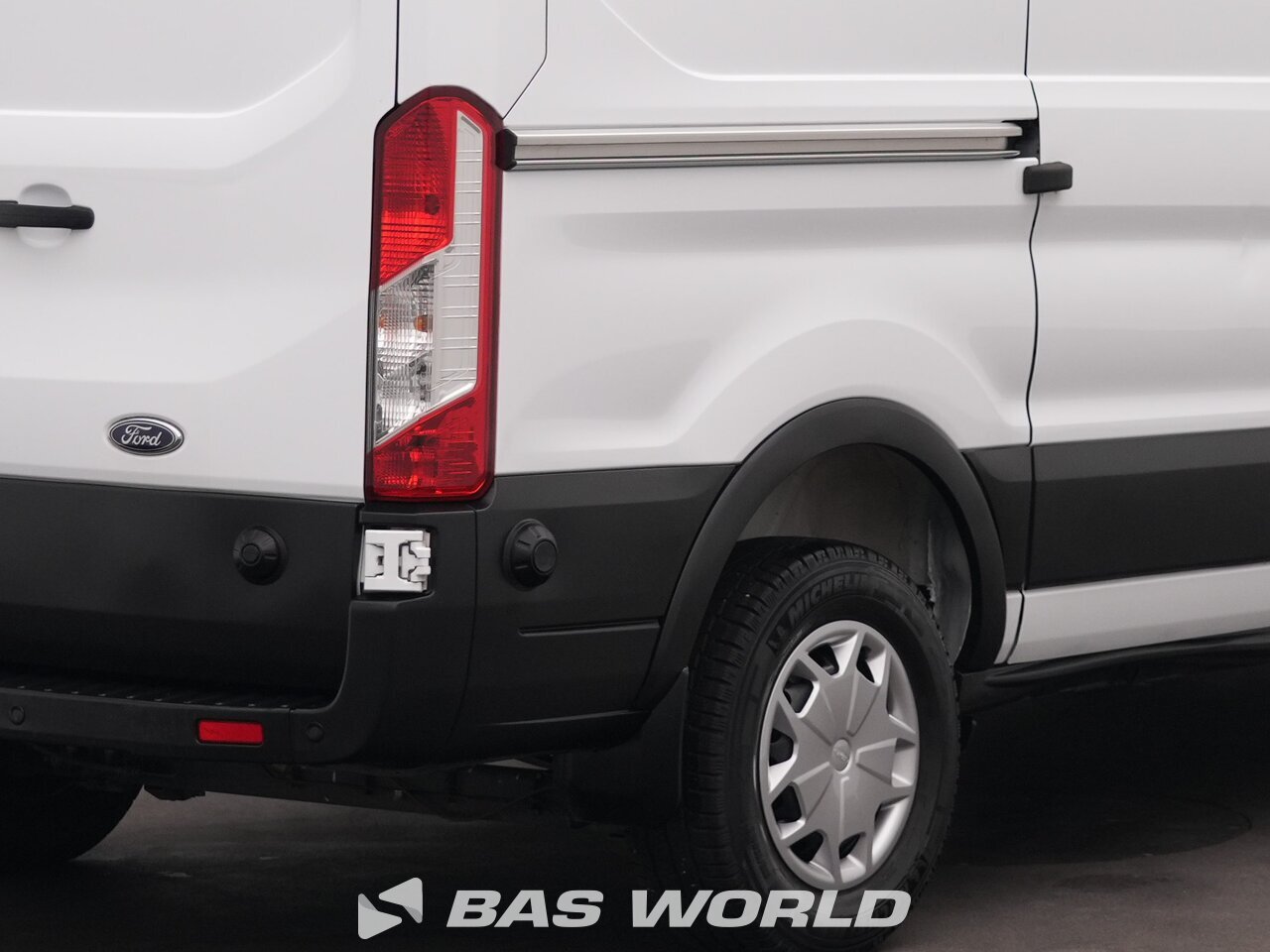 Other : Ford Transit 130pk Furgão