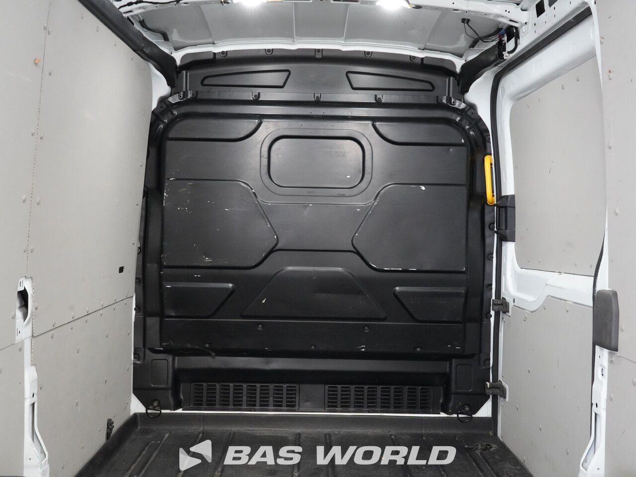 Other : Ford Transit 130pk Furgão