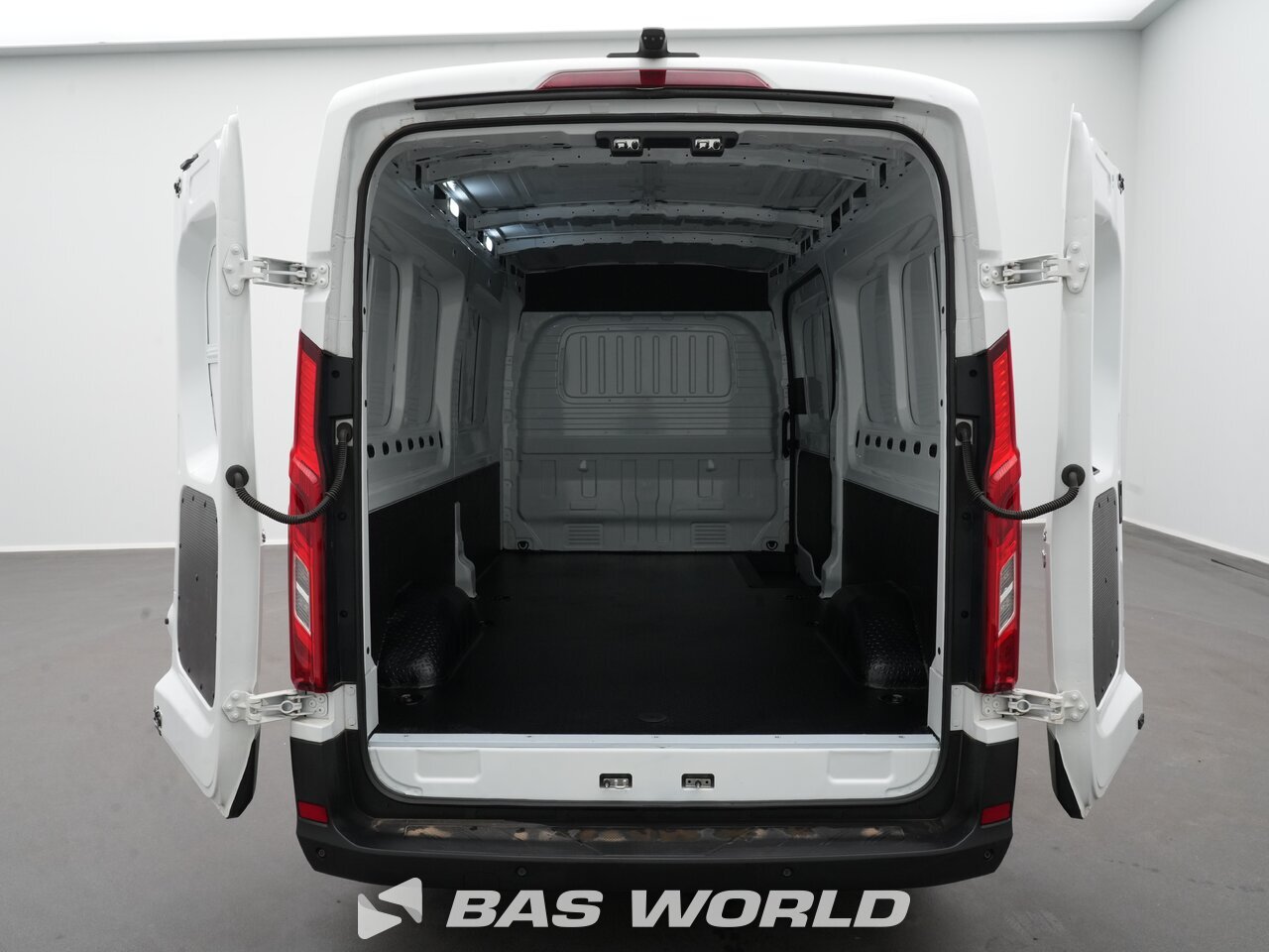 Other : Maxus eDeliver 9 Closed box van