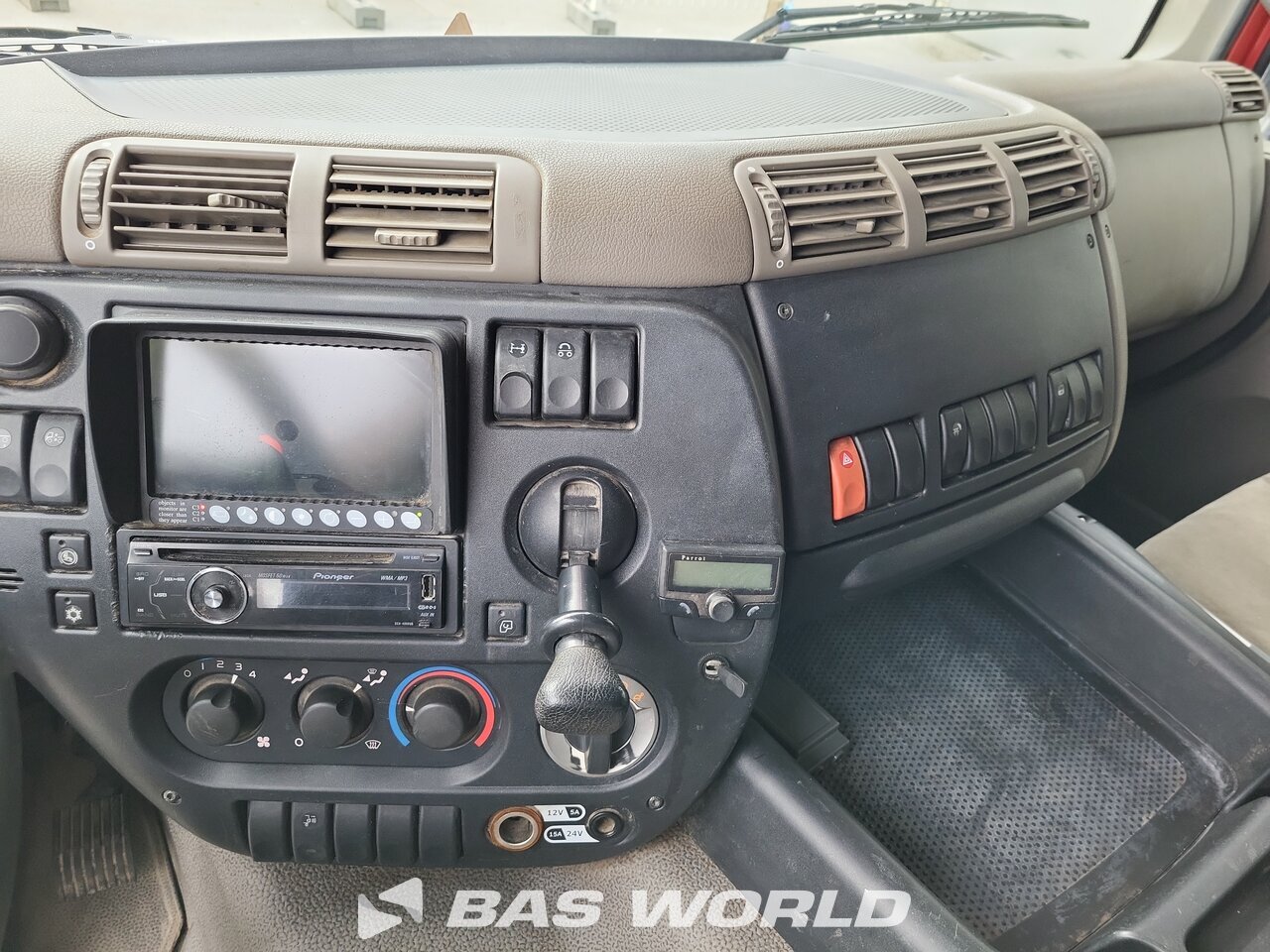 Other : DAF CF85.360 شاحنات مسطحة