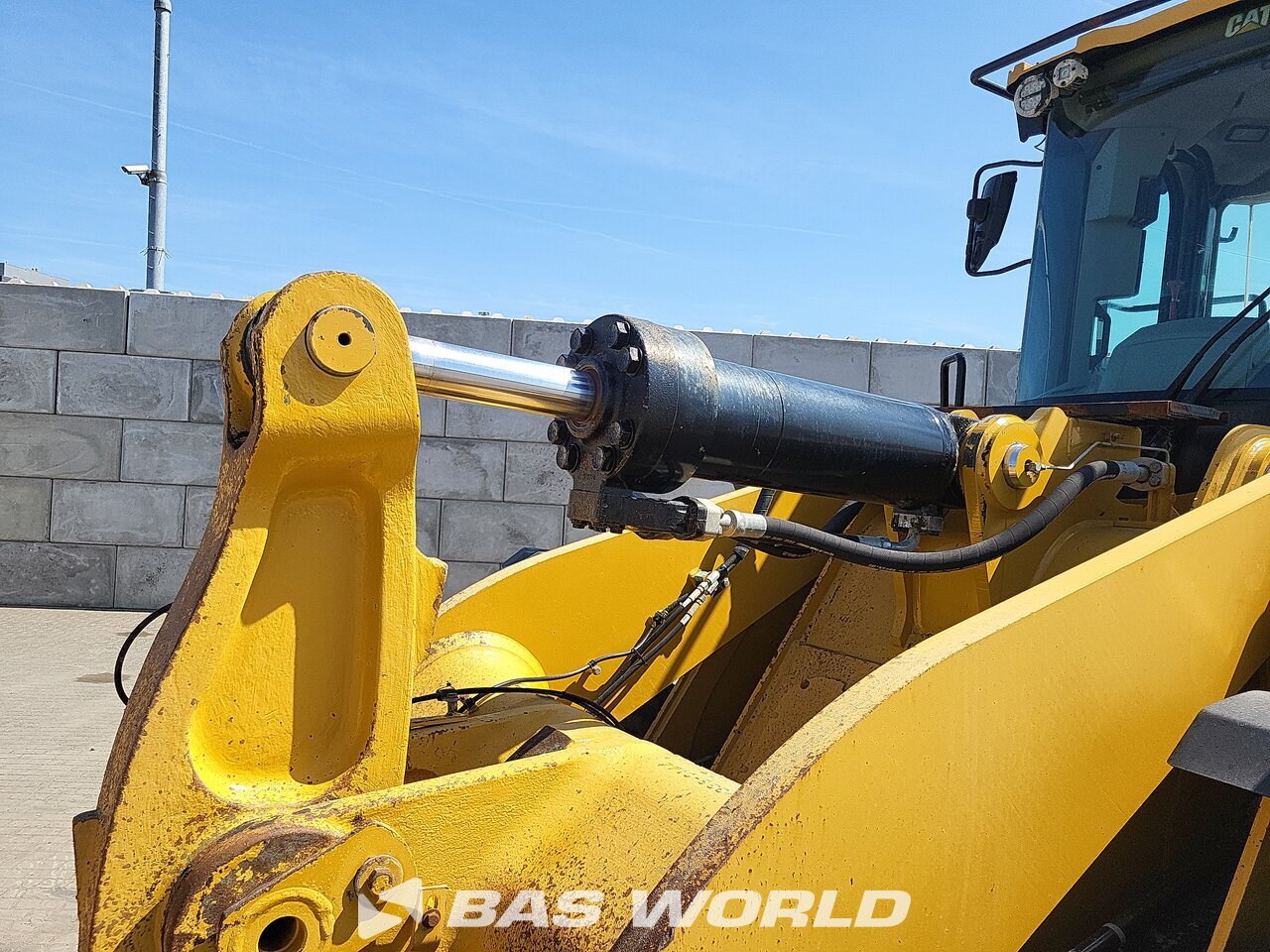 Other : Caterpillar 966 M Încărcător frontal pe roți