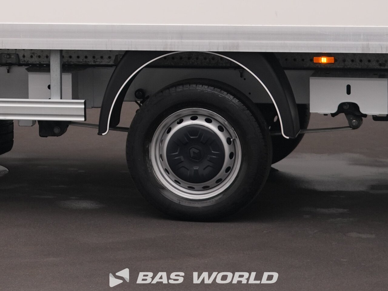Other : Renault Master 145PK Box body
