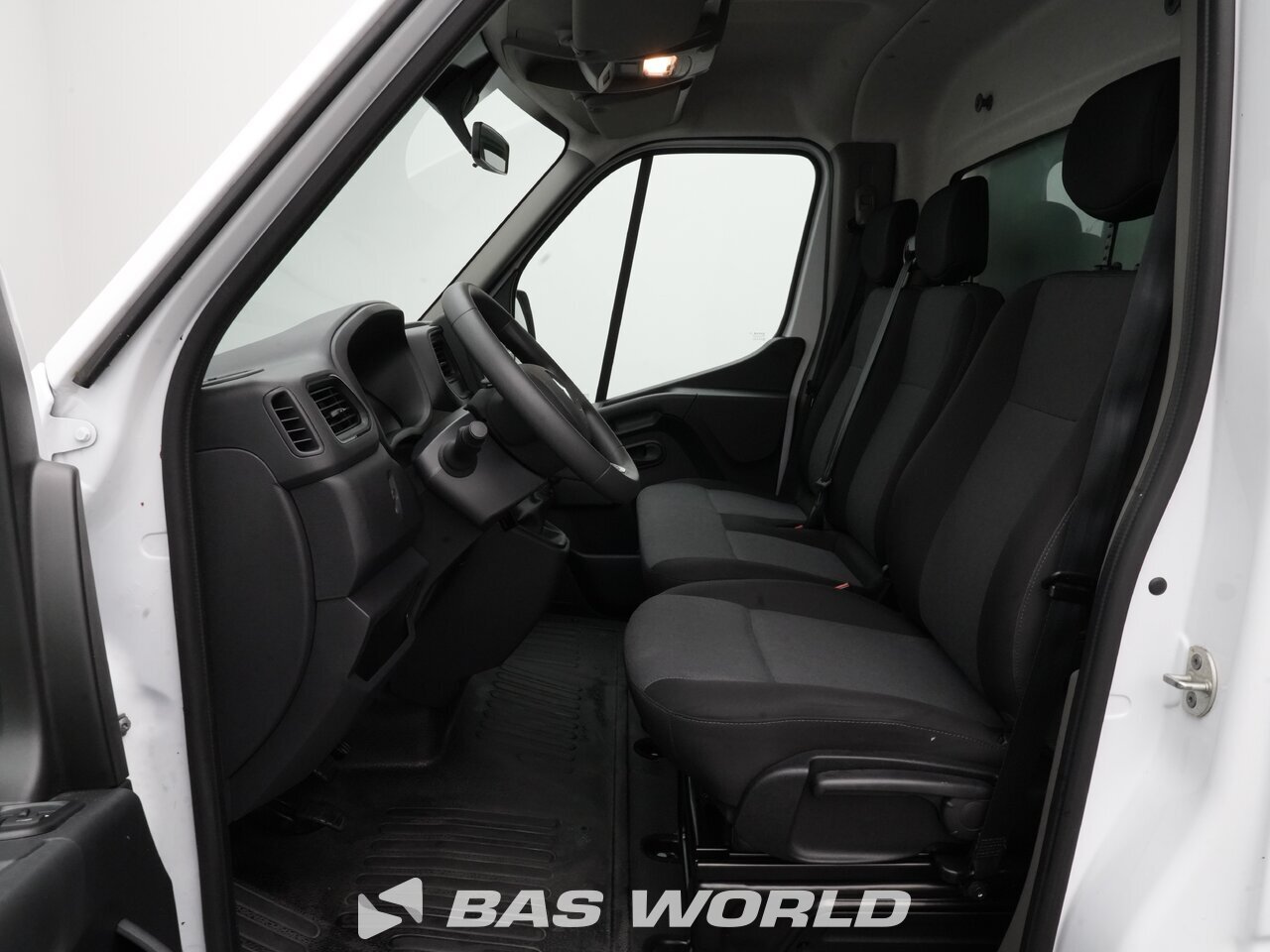 Other : Renault Master 145PK Box body