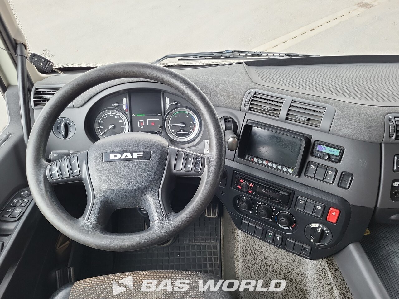 Other : DAF CF 400 sattelzugmaschine