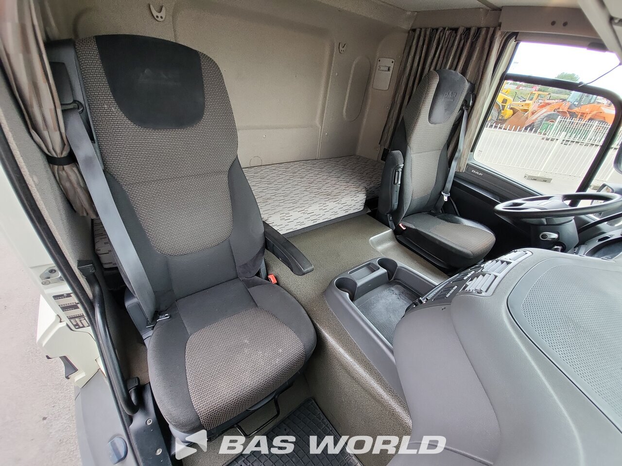 Other : DAF CF 400 sattelzugmaschine