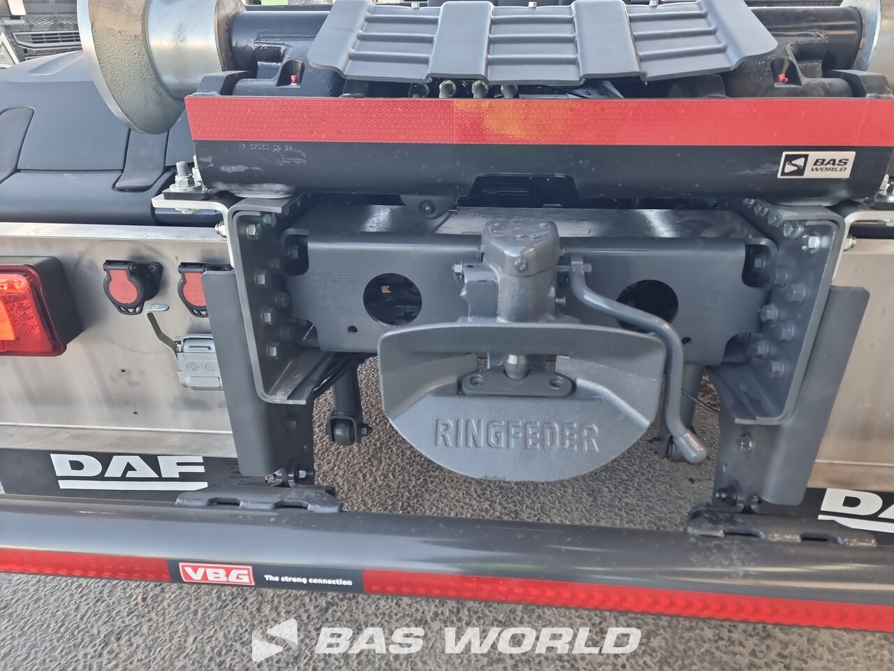 Other : DAF XF 480 camión con gancho elevador