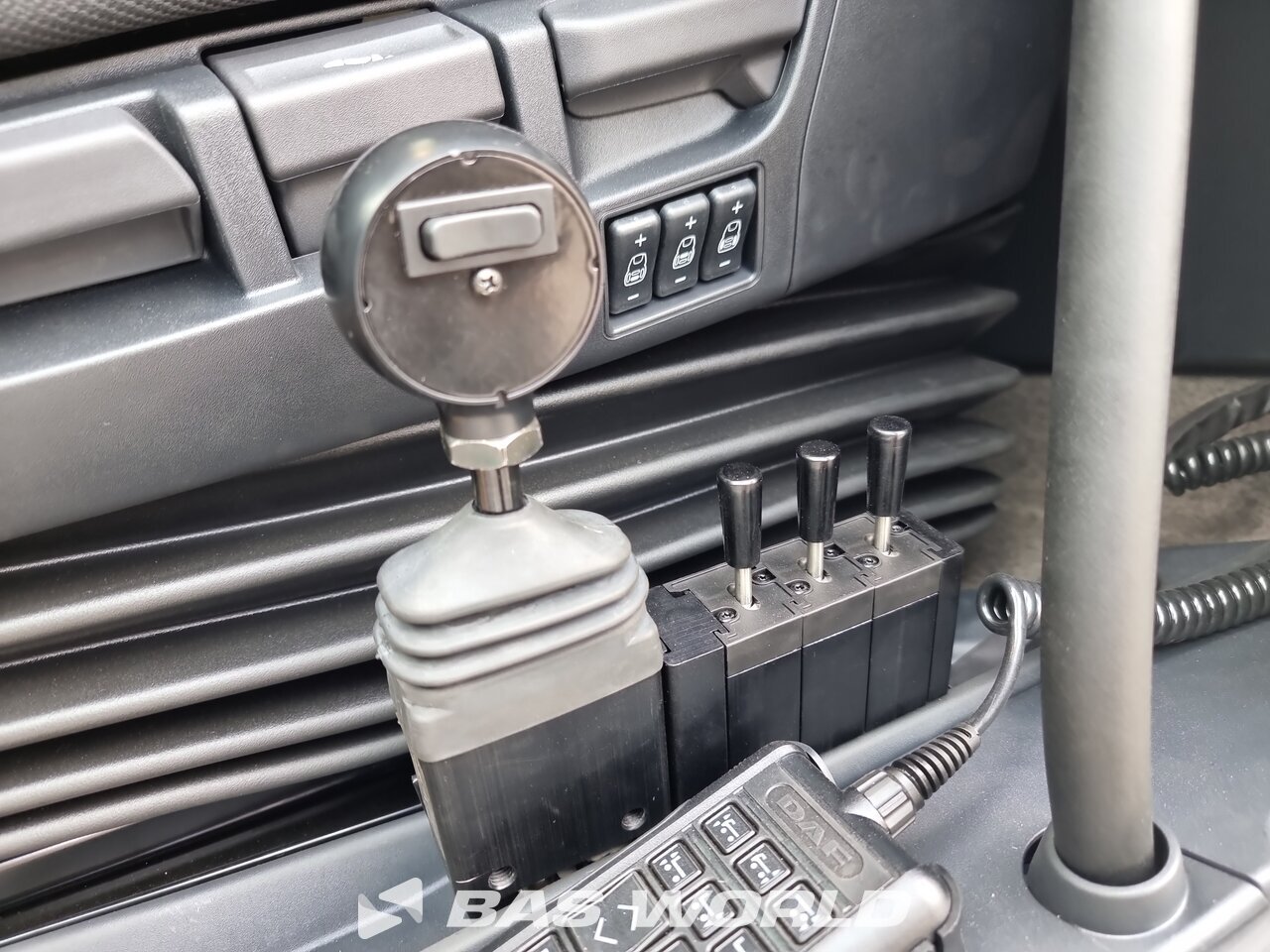 Other : DAF XF 480 camión con gancho elevador