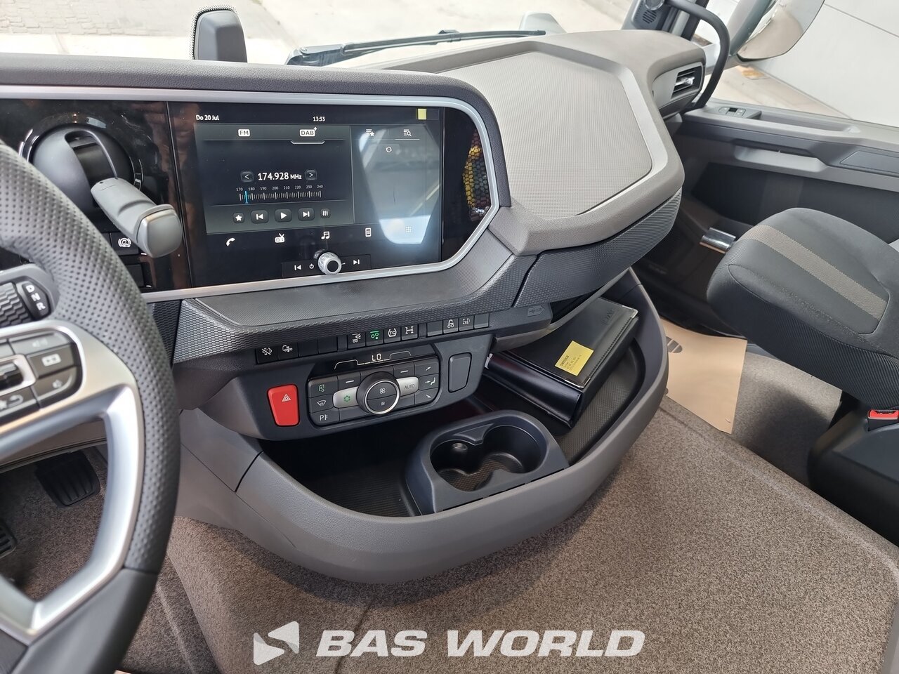 Other : DAF XF 480 camión con gancho elevador