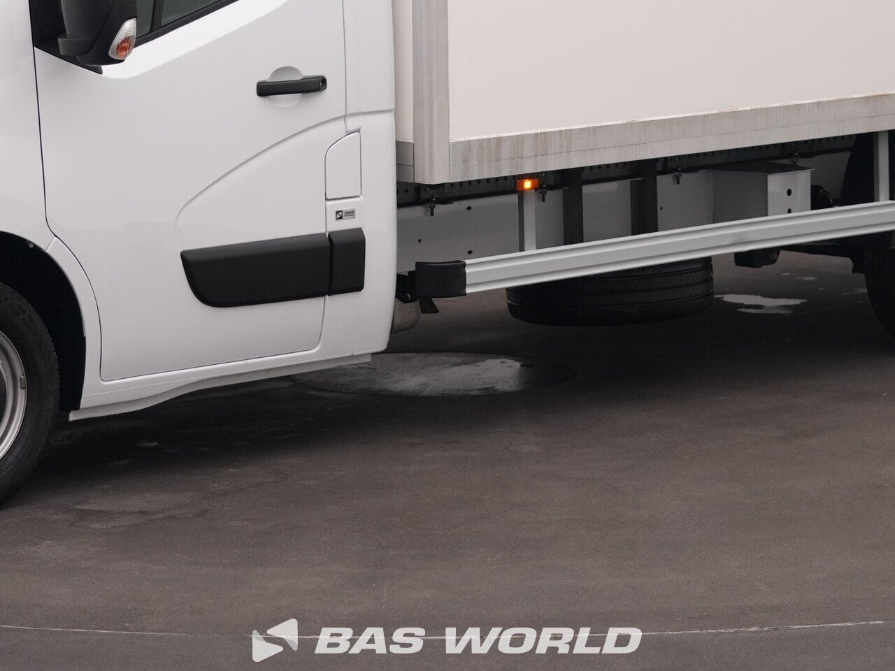 Other : Renault Master 145PK Box body