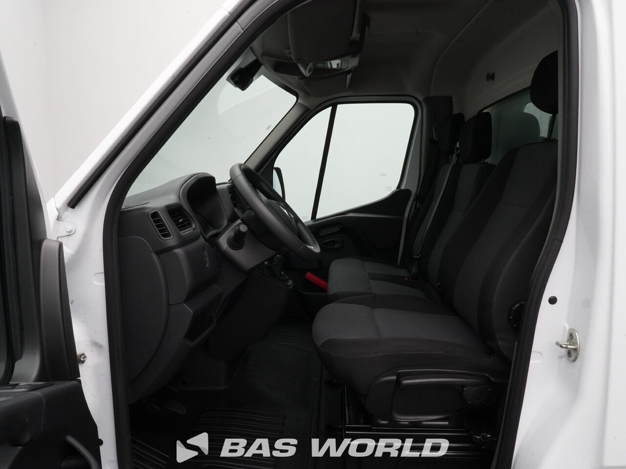 Other : Renault Master 145PK Box body