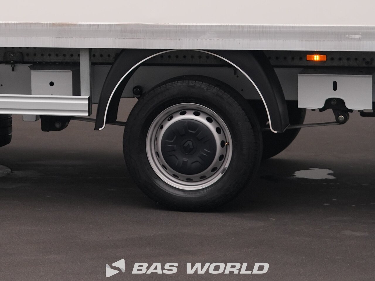 Other : Renault Master 145PK Box body