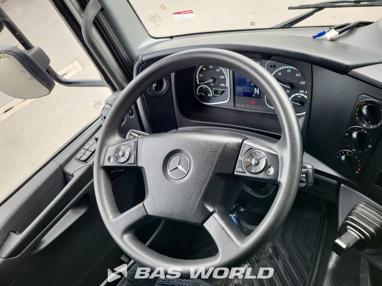 Other : Mercedes Atego 1524 Curtainside Truck