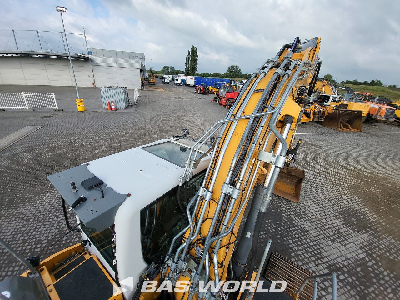 Other : Liebherr R926 LC escavatore cingolato