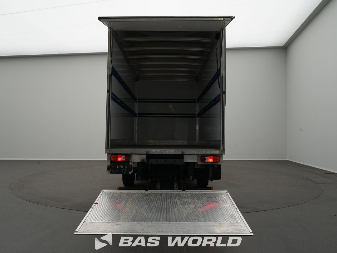 Other : Renault Master 145PK Stängda lastbilskarosser